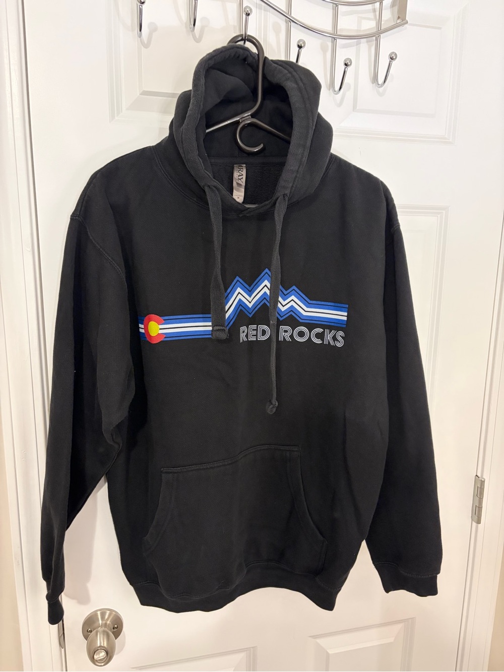 Official Red Rocks Merch - Black Graphic Hoodie Sweatshirt - Colorado - Medium